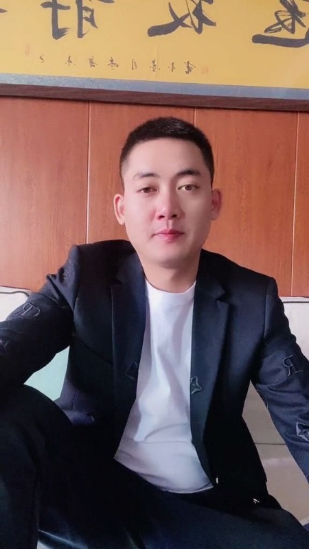 李泽胜的第一张照片--周口相亲服务中心