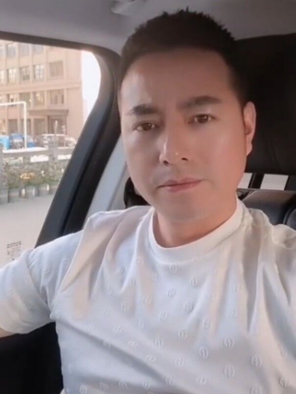 勿忘初心的第一张照片--周口相亲服务中心