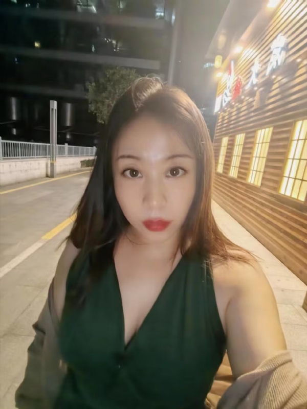 叶子青青的第三张照片--周口相亲服务中心