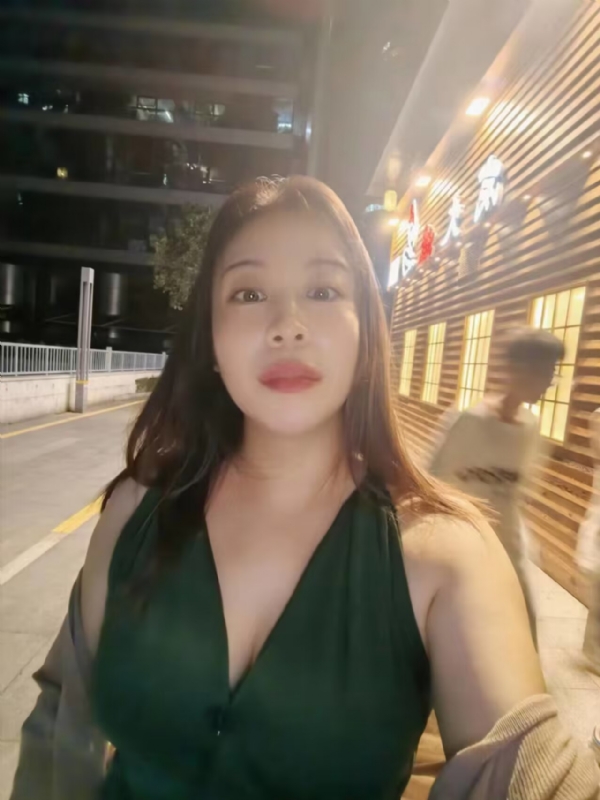 叶子青青的第四张照片--周口相亲服务中心