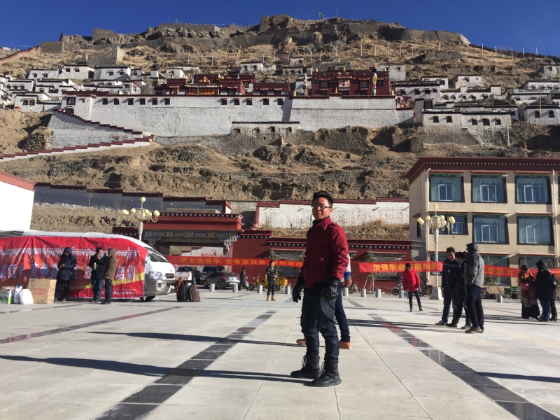 转身的第七张照片--周口相亲服务中心