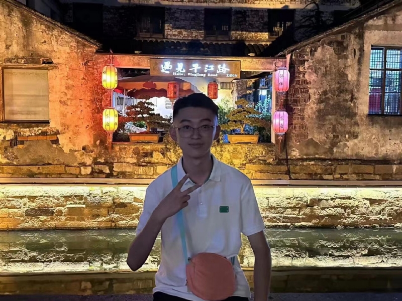 李四的第一张照片--周口相亲服务中心