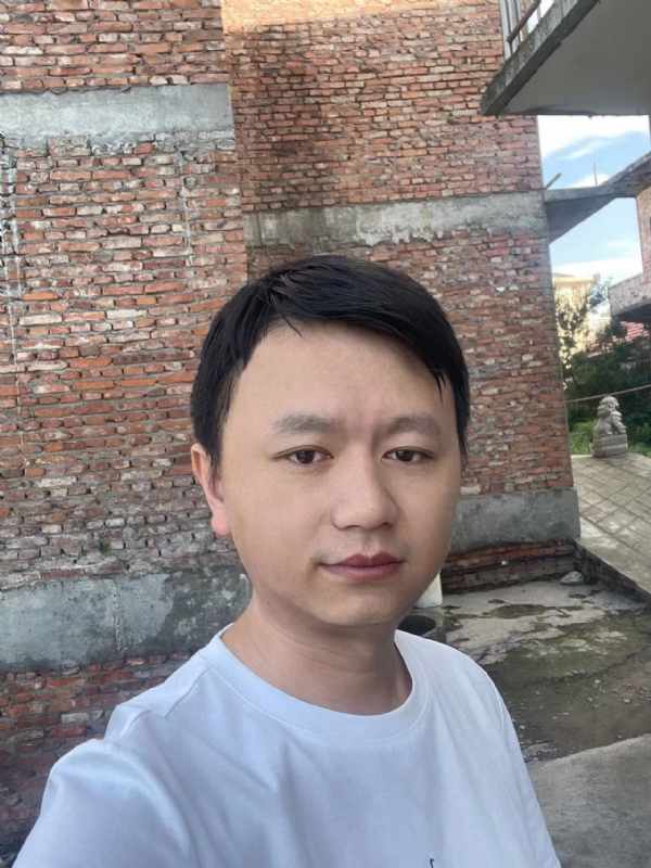 行人的第二张照片--周口相亲服务中心