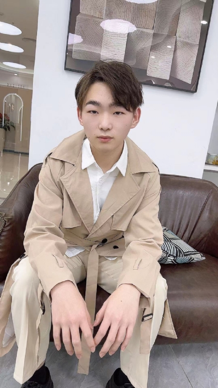 啊哲的第二张照片--周口相亲服务中心