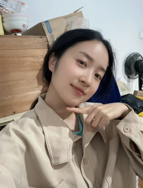 多喝热水的第二张照片--周口相亲服务中心