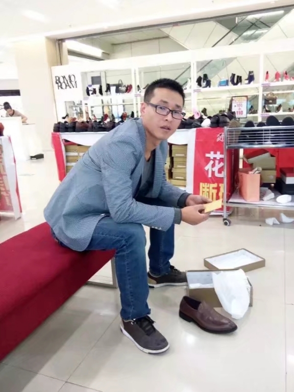 借我你的手的第一张照片--周口相亲服务中心