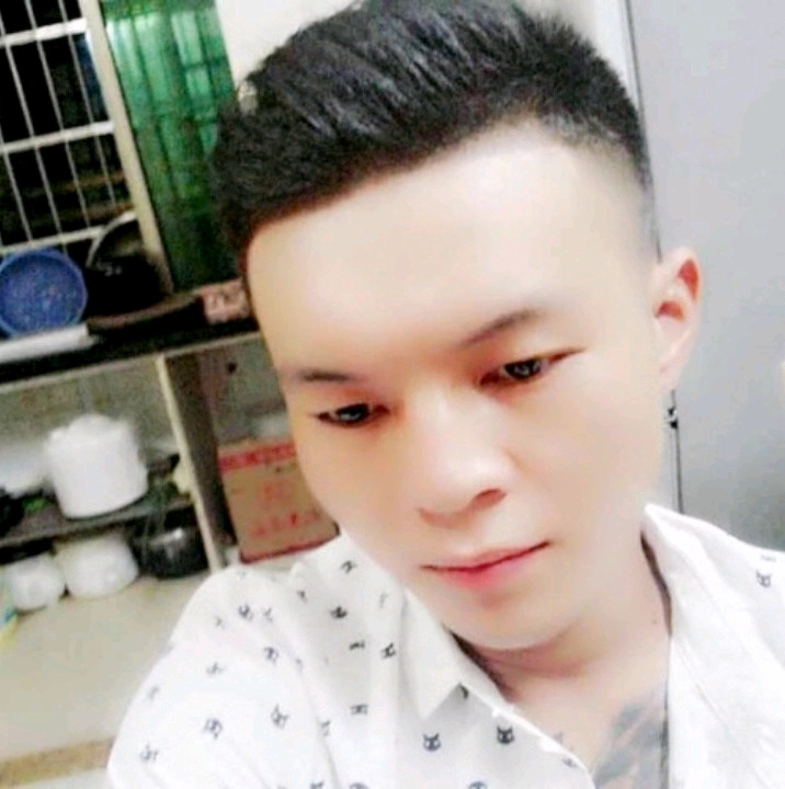 子龙的第一张照片--周口相亲服务中心