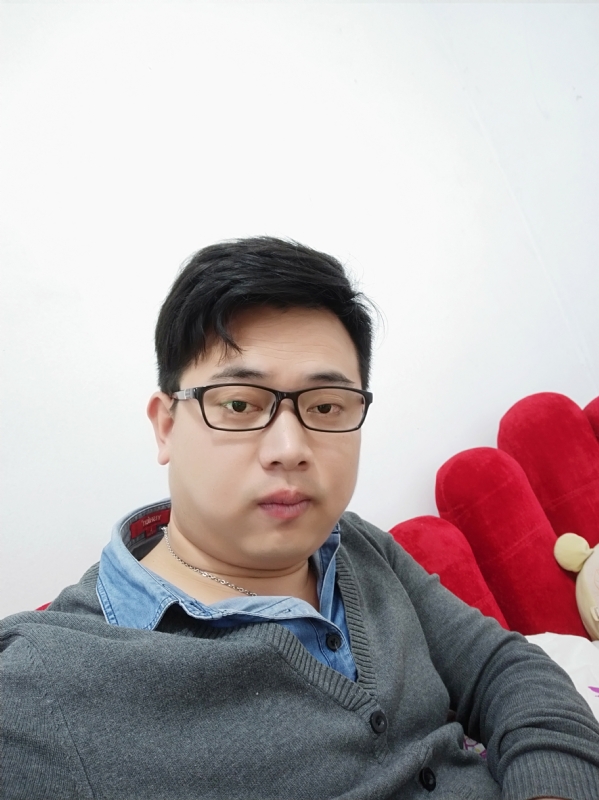 何必在亿的第一张照片--周口相亲服务中心