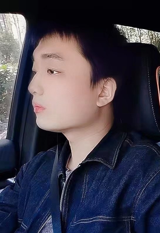 凉锦年的第一张照片--周口相亲服务中心