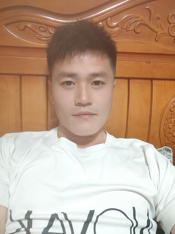 网球罗的第三张照片--周口相亲服务中心