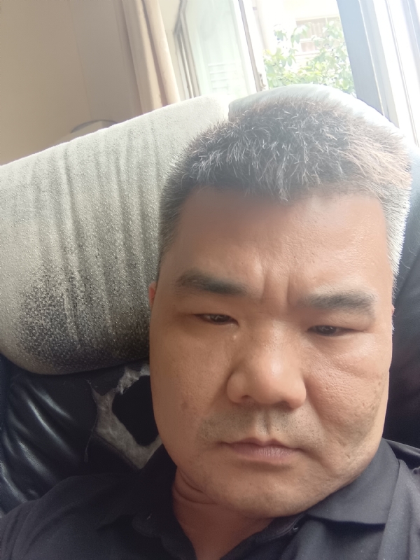 路人的第一张照片--周口相亲服务中心