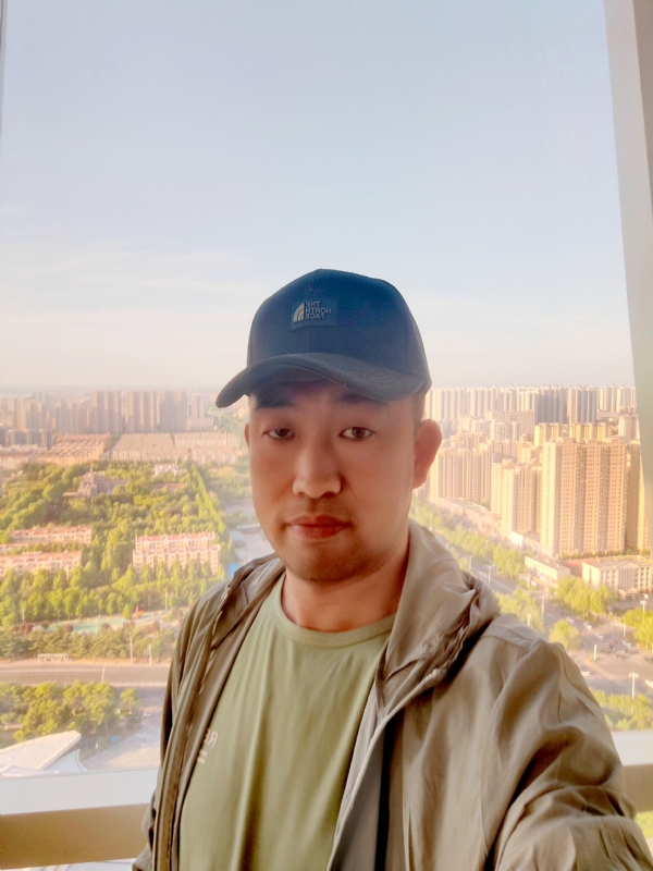 勇攀高峰的第二张照片--周口相亲服务中心