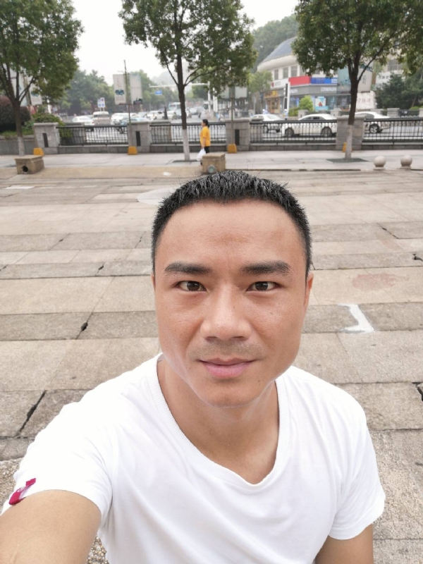 水木年华的第三张照片--周口相亲服务中心