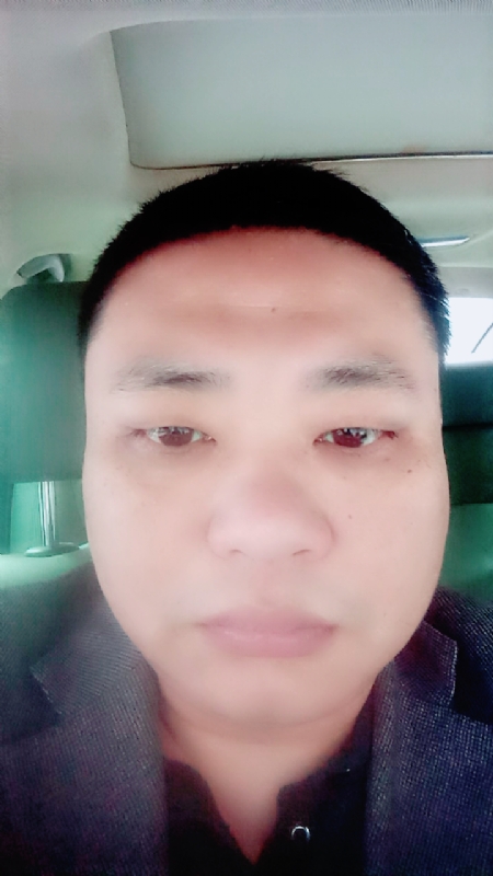 向日葵的第一张照片--周口相亲服务中心