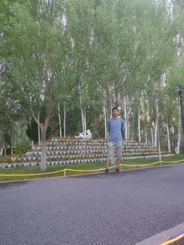 温默的第一张照片--周口相亲服务中心