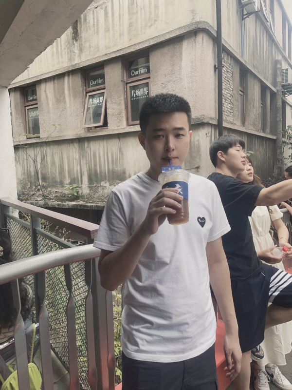 尚龙的第二张照片--周口相亲服务中心