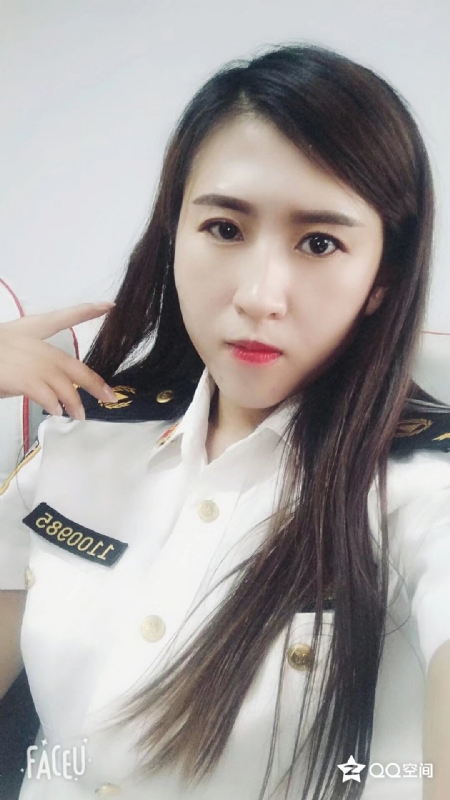 彤云密布的第二张照片--周口相亲服务中心