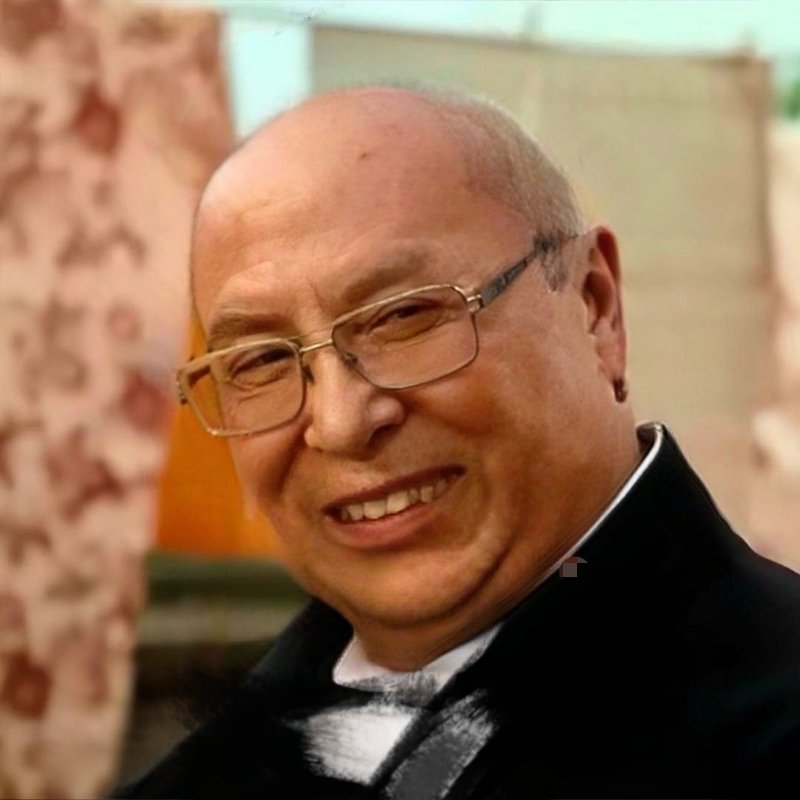 牵着猪儿看秀儿的第一张照片--周口相亲服务中心