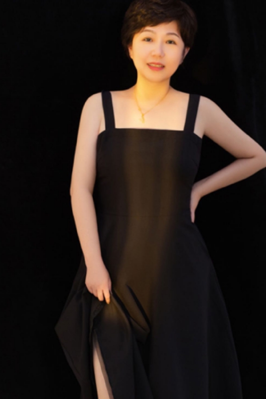 阿娜的第一张照片--周口相亲服务中心