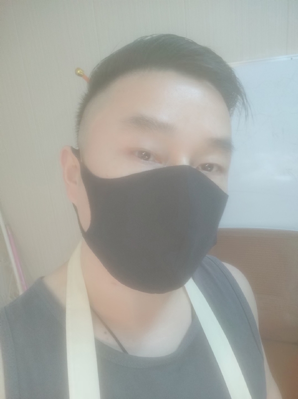 Poluk秦的第二张照片--周口相亲服务中心