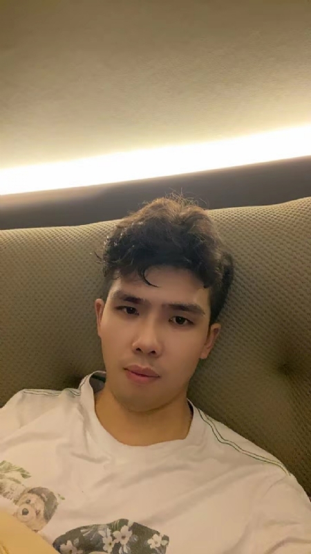 阿龙设计师的第一张照片--周口相亲服务中心