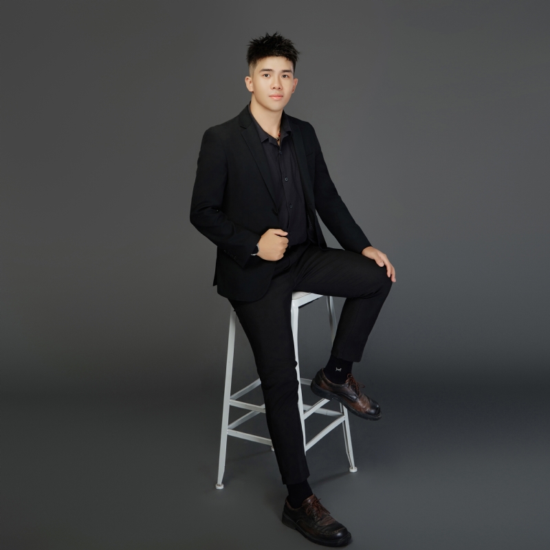 阿龙设计师的第五张照片--周口相亲服务中心