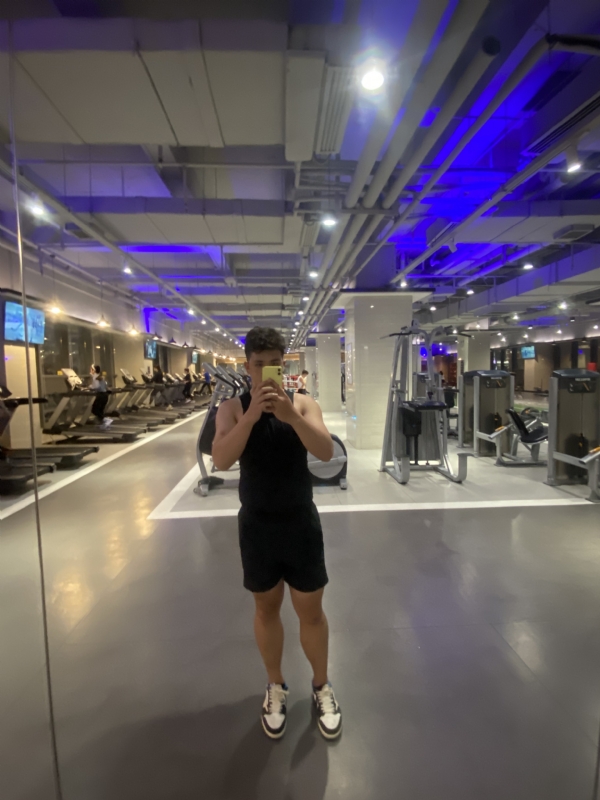 阿龙设计师的第六张照片--周口相亲服务中心