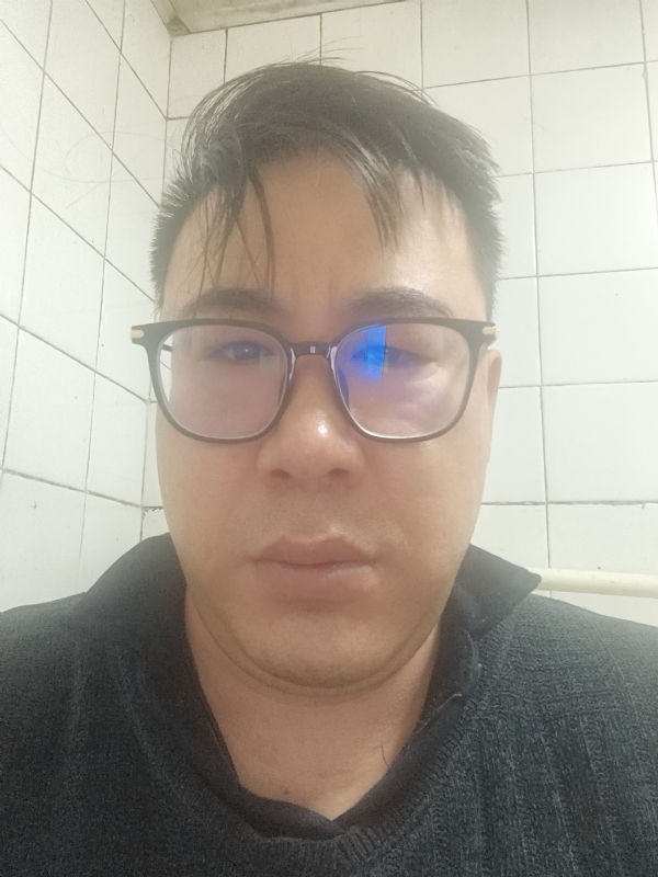 迷失自我的第一张照片--周口相亲服务中心