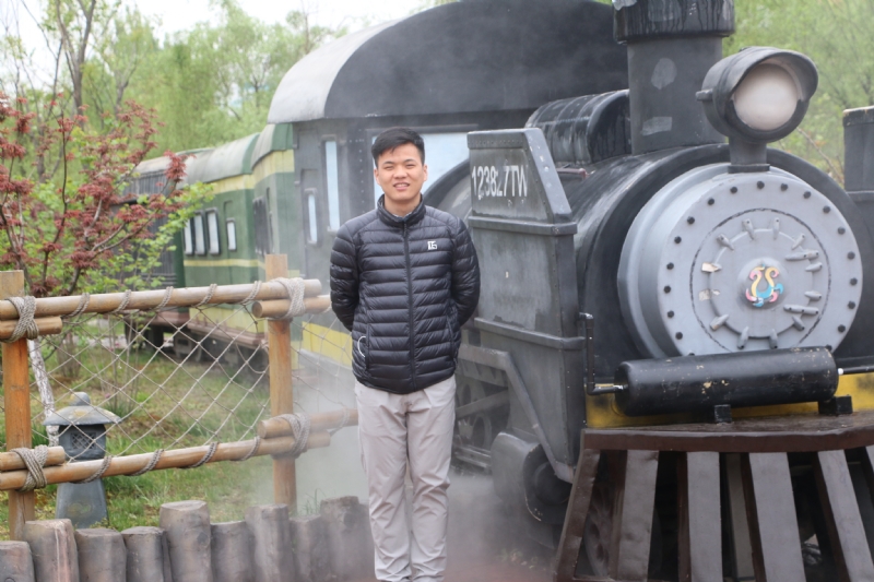 晴天的第二张照片--周口相亲服务中心