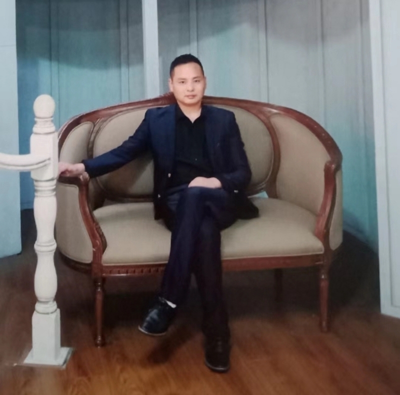 龙行天下的第二张照片--周口相亲服务中心