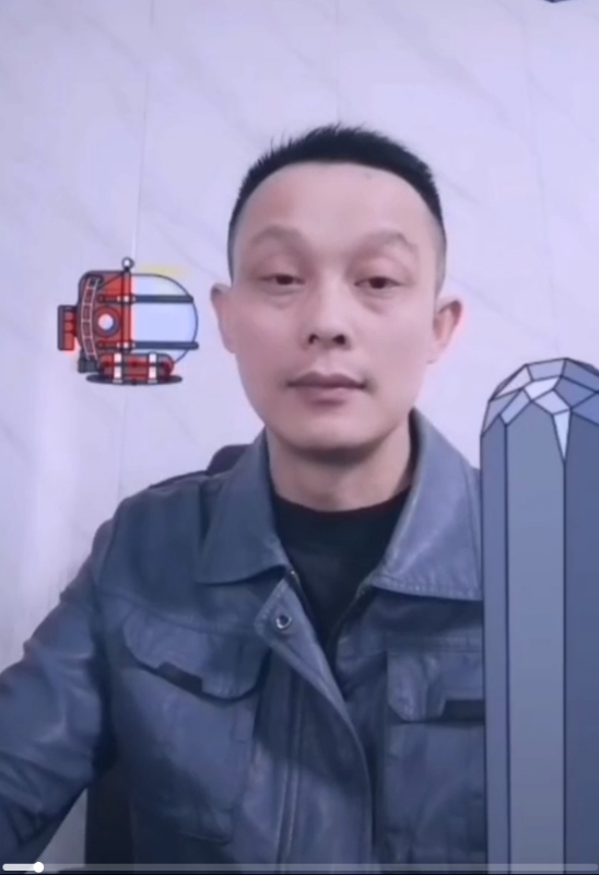 易进的第三张照片--周口相亲服务中心