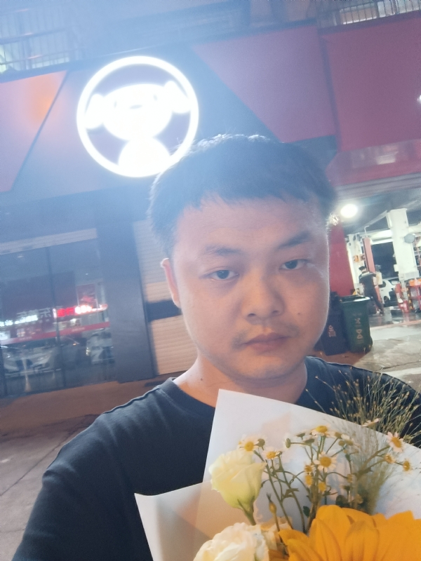 小陈的第一张照片--周口相亲服务中心