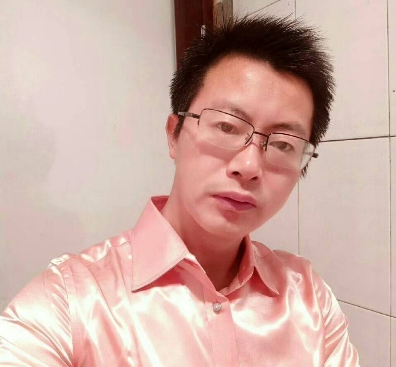 亮亮的第一张照片--周口相亲服务中心