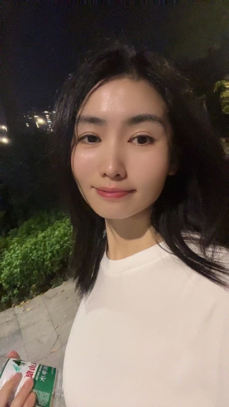 pan的第一张照片--周口相亲服务中心