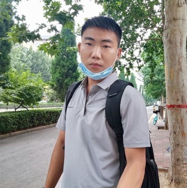 90年男征婚的第一张照片--周口相亲服务中心