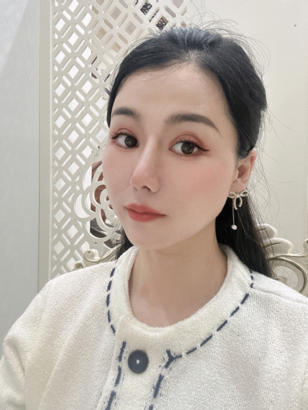 金莉的第一张照片--周口相亲服务中心