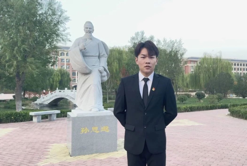 尚明月的第一张照片--周口相亲服务中心