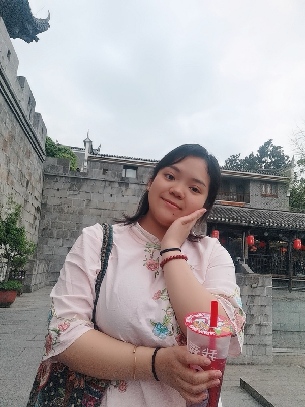 敏兮小沫的第三张照片--周口相亲服务中心