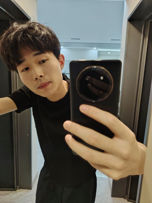 杨苏帝的第二张照片--周口相亲服务中心