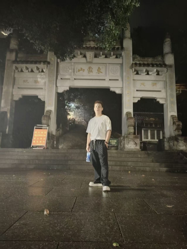 慕晨的第一张照片--周口相亲服务中心