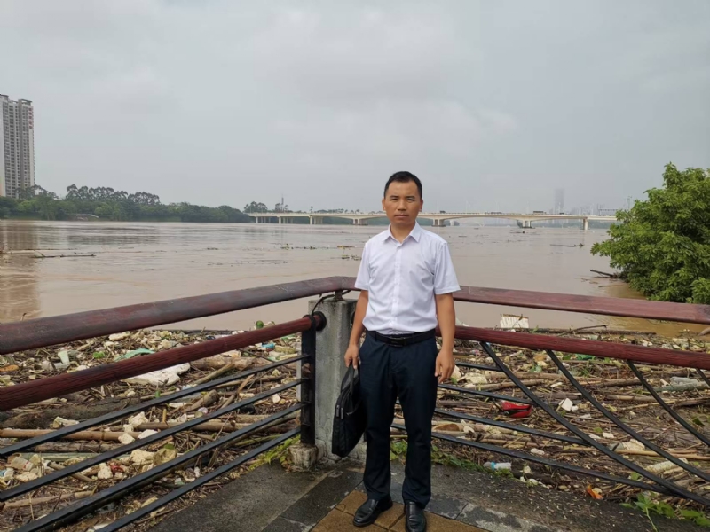 石泽根的第一张照片--周口相亲服务中心