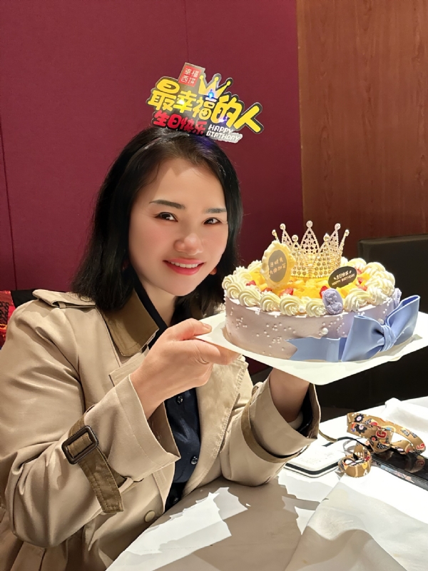 Apple的第一张照片--周口相亲服务中心