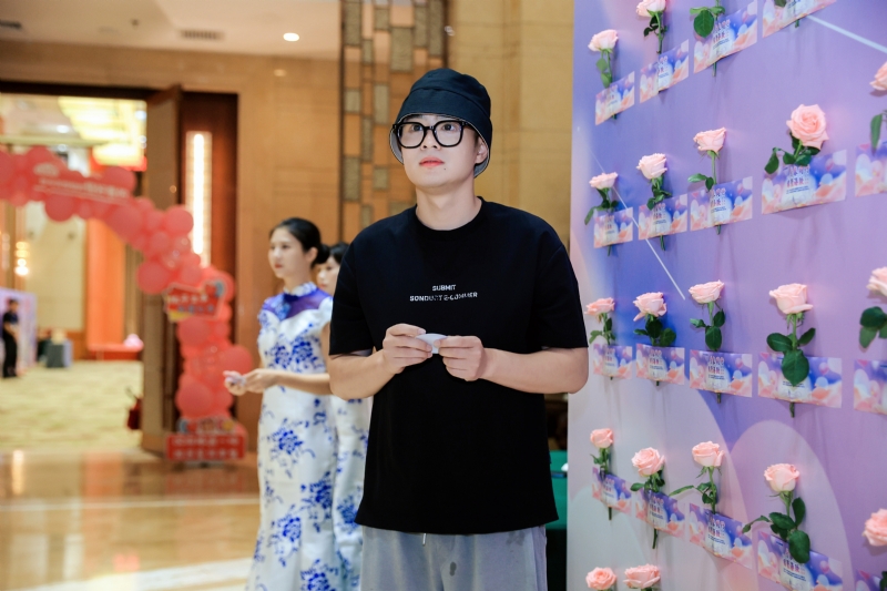 被驯服的象的第一张照片--周口相亲服务中心