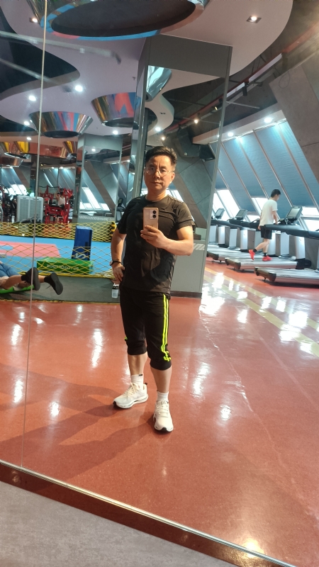 凭水相逢的第一张照片--周口相亲服务中心