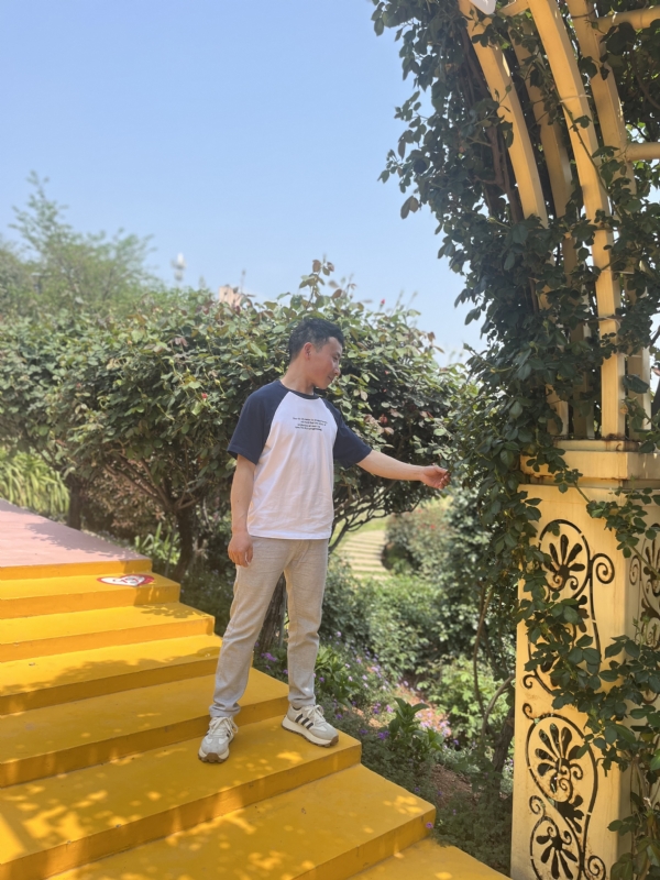 罗湘的第一张照片--周口相亲服务中心