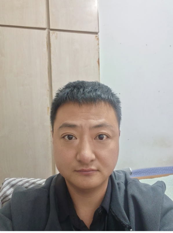 追爱大叔的第一张照片--周口相亲服务中心