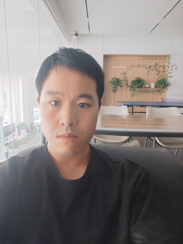 吊挂看风景的第一张照片--周口相亲服务中心