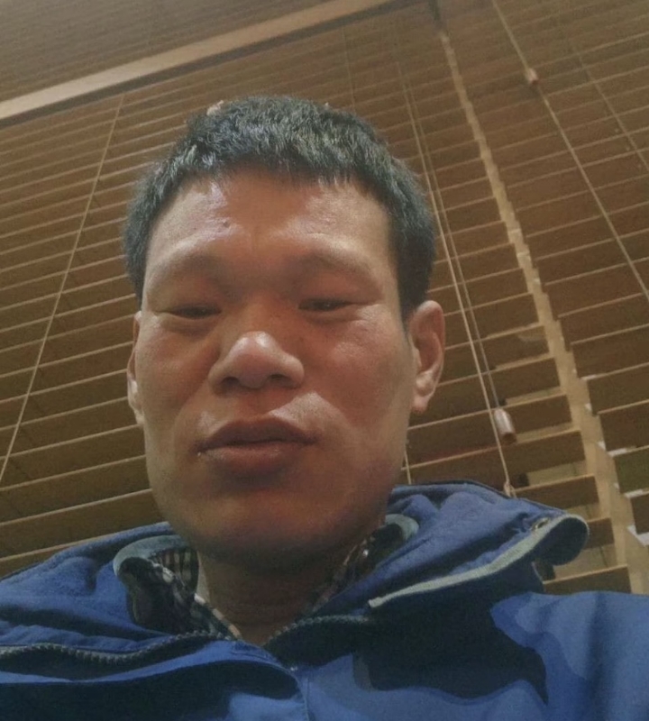 爱你在心口难开的第一张照片--周口相亲服务中心