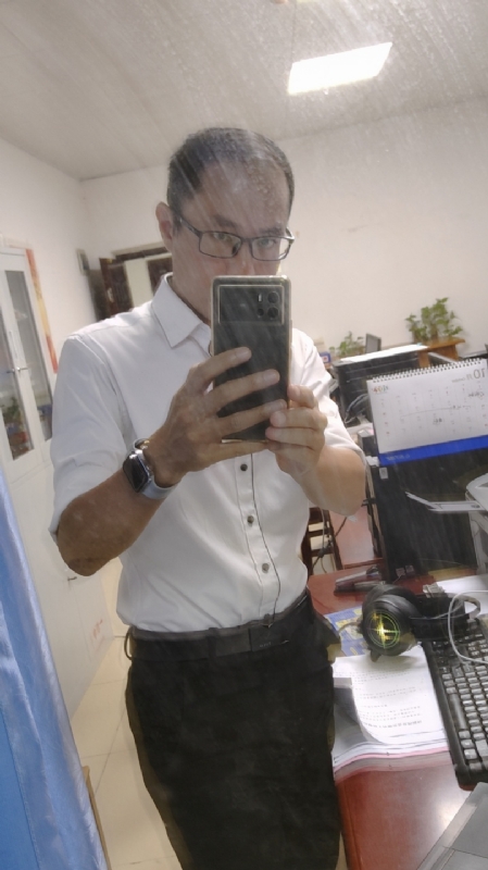 老蔡先生的第一张照片--周口相亲服务中心