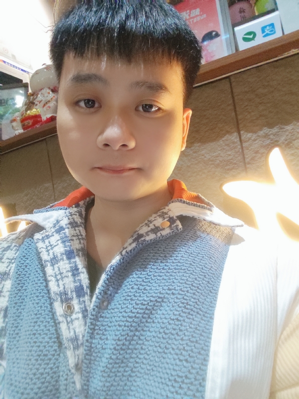 侯侯的第一张照片--周口相亲服务中心